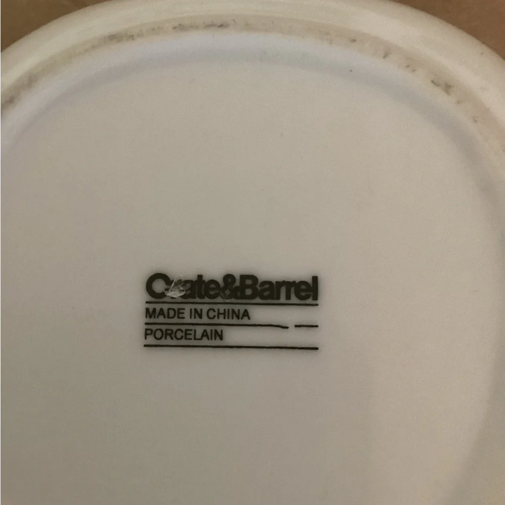 Crate &Barrel set of 2 serving bowl,